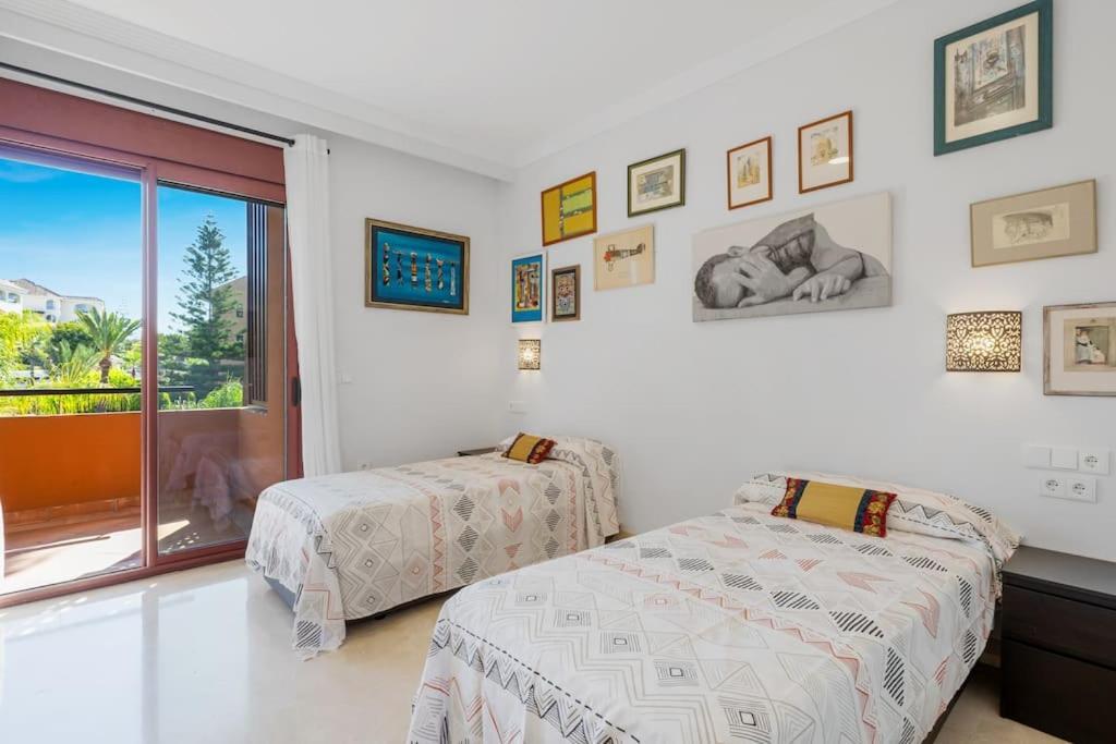 Breath Taking Views At Brisas, 3br Flat W/pool Apartamento Marbella