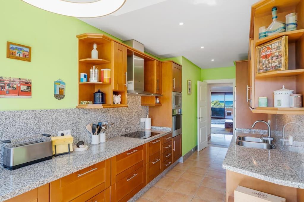 Breath Taking Views At Brisas, 3br Flat W/pool * Marbella